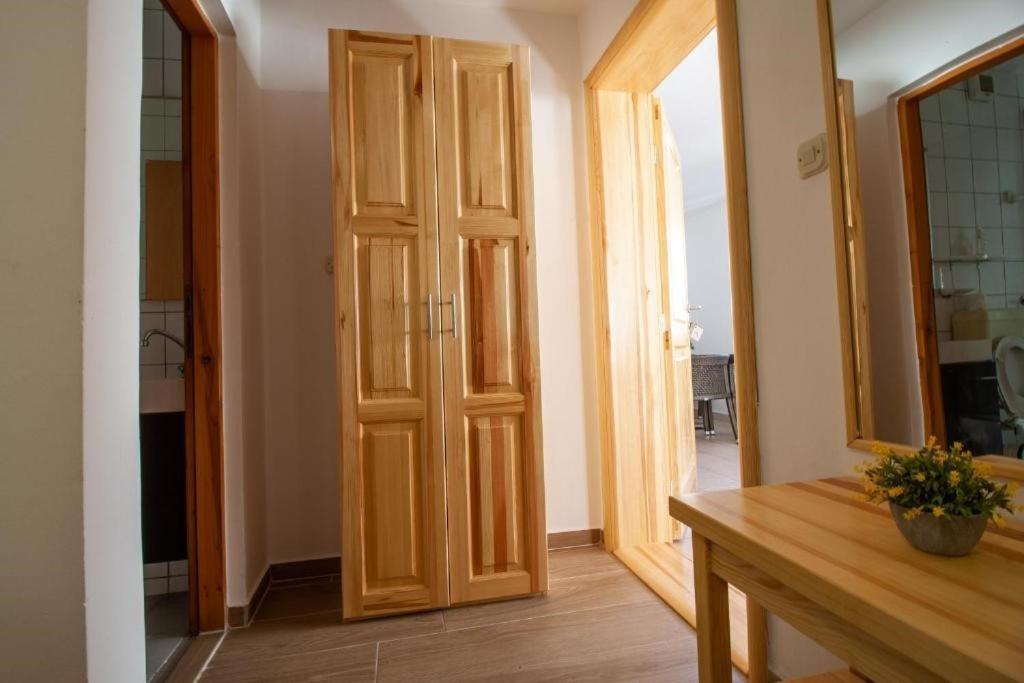 Bed And Breakfast Jadran Неум Екстериор снимка